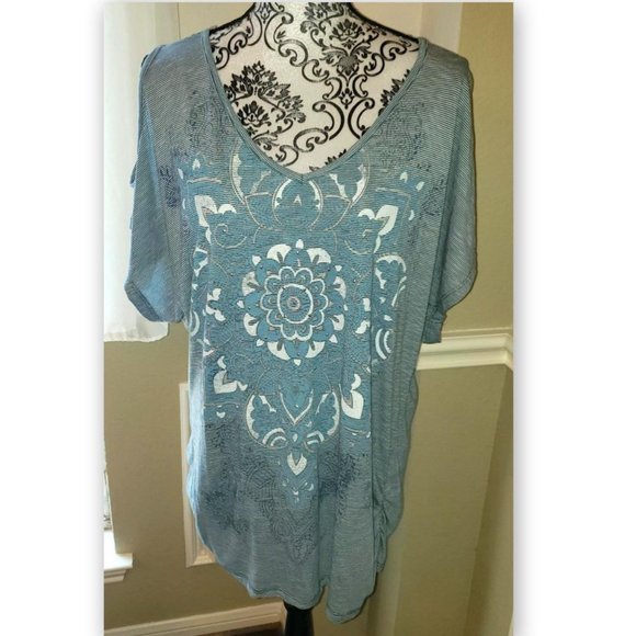 COLD SHOULDER CINCHED SIDES TOP-XL - Picture 1 of 5